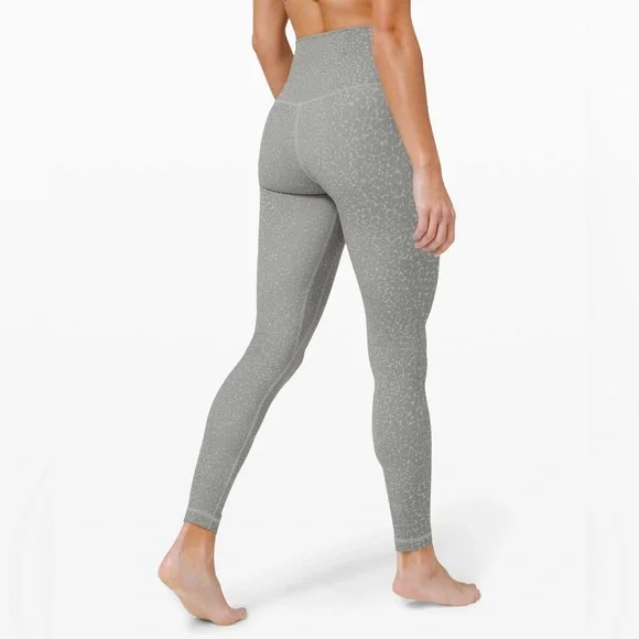 Lululemon Flow Y Bra Nulu *Light Support* B/C Cup & Align Pant 28” City Camo 4